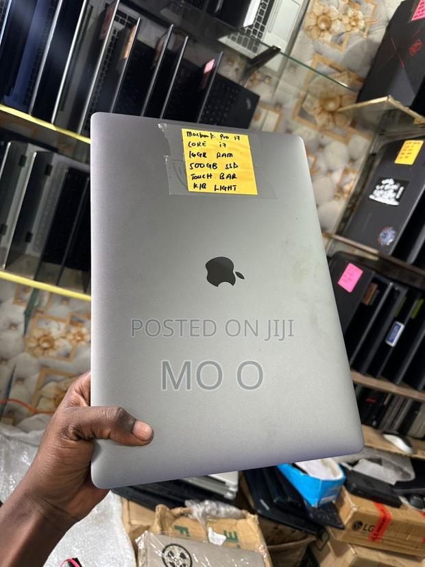 Laptop Apple MacBook Pro 2017 16GB Intel Core i7 SSD 512GB · Photo 3