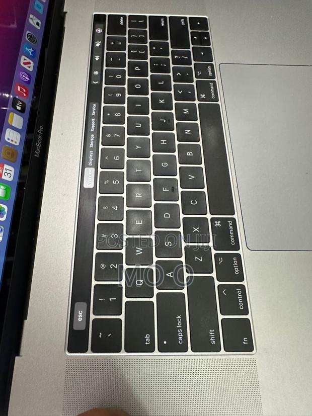 Laptop Apple MacBook Pro 2017 16GB Intel Core i7 SSD 512GB · Photo 4