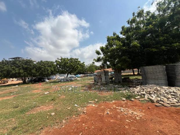 4 Acre Land at Airport Area, Near Accra Mall · Photo 2