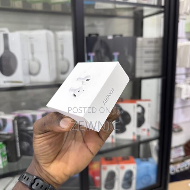 Apple Airpods 4 · Photo 2