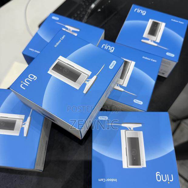 Ring Indoor Plug-in Security Camera (2nd - Generation) · Photo 2