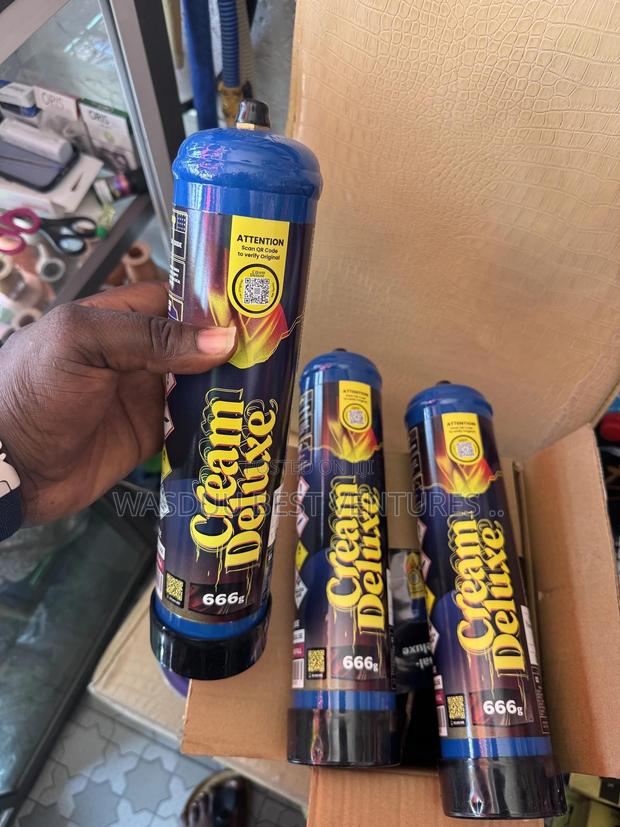 Cream Deluxe Fast Gas · Photo 3