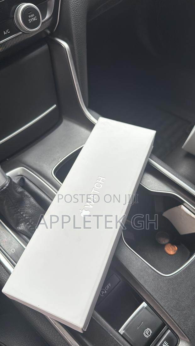 New Apple Series 11 46mm Cellular · Photo 1