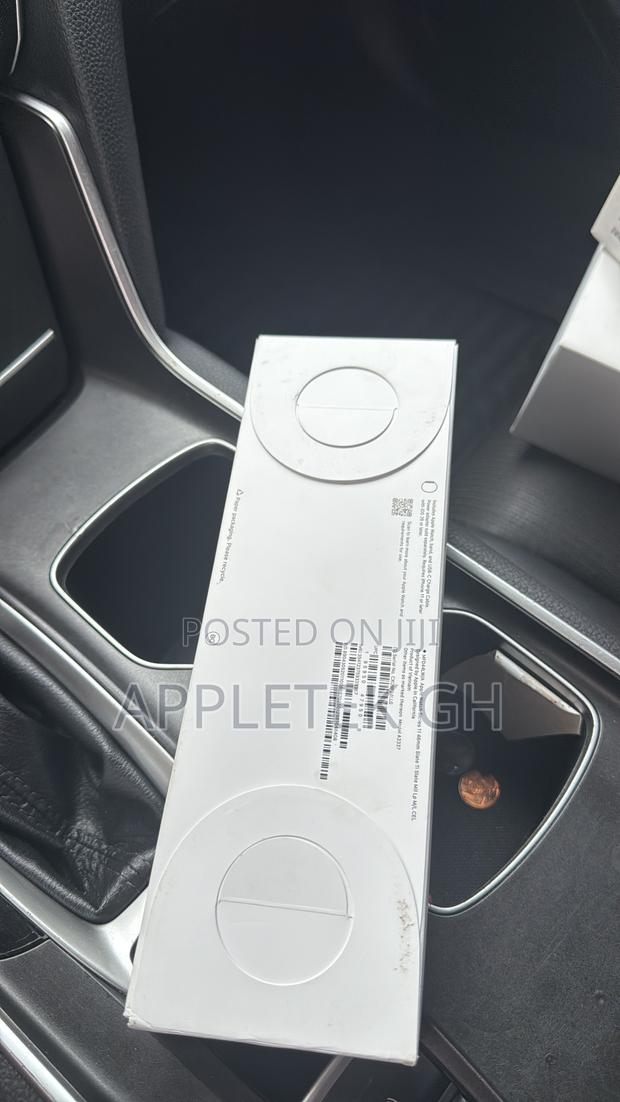 New Apple Series 11 46mm Cellular · Photo 2