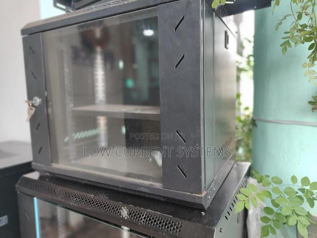 9u Network Data Rack Wall Mount Cabinet 600x450 · Photo 1