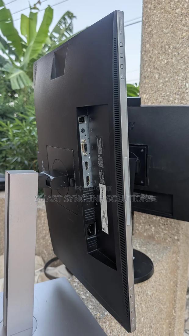 Hp 24" Ips Edgeless Monitor With Inbuilt Camera · Photo 4