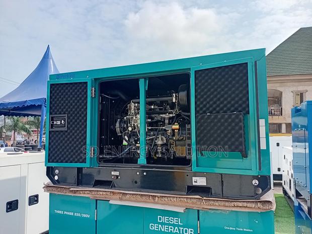Industrial Perkins Generator – Stable Power Supply · Photo 1
