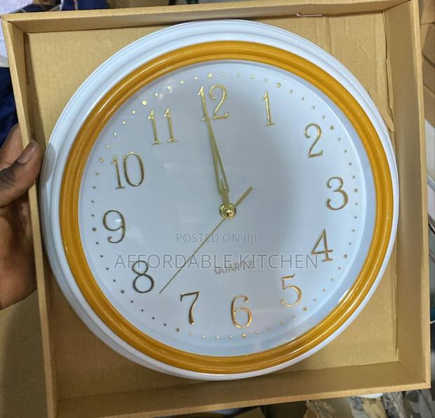 Quartz Wall Clock · Photo 1