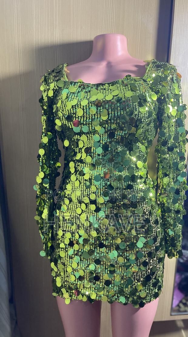 Ladies Beautiful Outfit Available · Photo 2