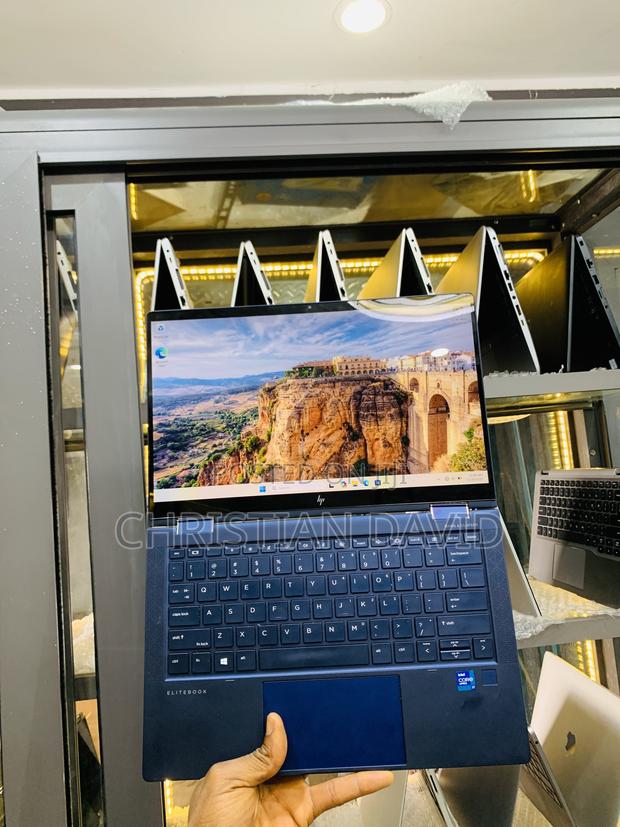 Laptop HP Dragonfly G2 16GB Intel Core I7 SSD 512GB · Photo 1
