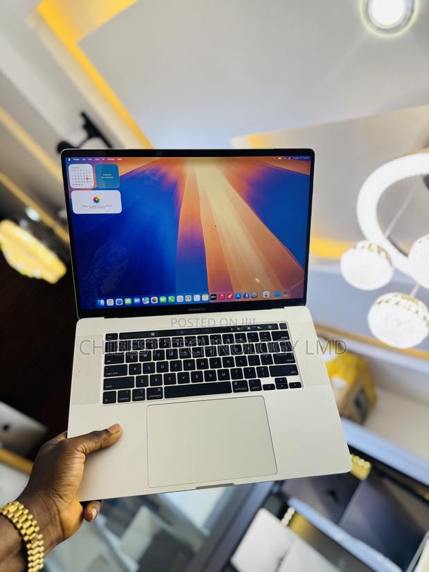 Laptop Apple MacBook Pro 2019 16GB Intel Core i9 SSD 512GB · Photo 4