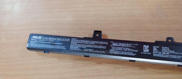 Asus Battery X551x451 · Photo 1