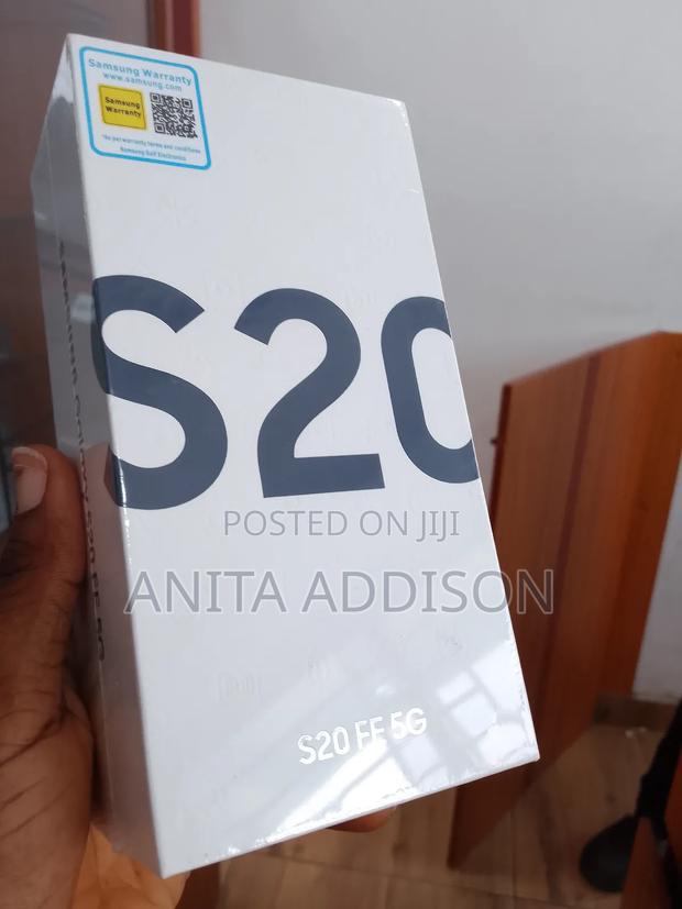New Samsung Galaxy S20 FE 128 GB Black · Photo 1