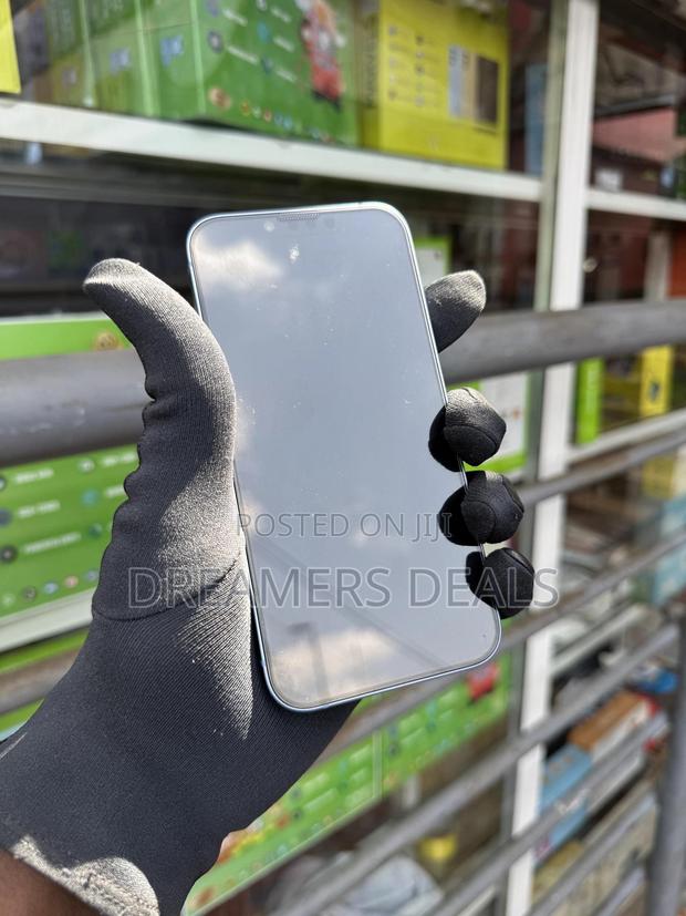 Apple iPhone 14 128 GB Blue · Photo 2
