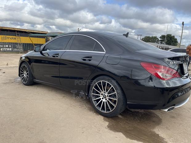 Mercedes-Benz CLA-Class CLA 250 4MATIC Sedan 2016 Black · Photo 4