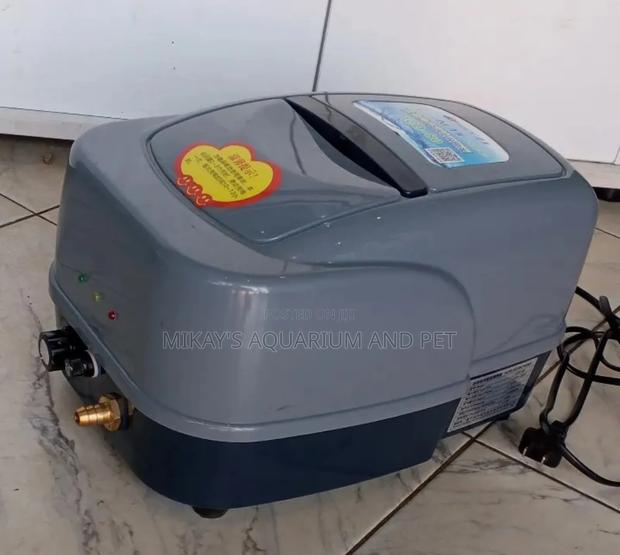 Resun Rechargeable Airpump 14 Outlets · Photo 1