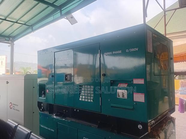 Iceflow Refrigerator 35kva Perkins · Photo 1