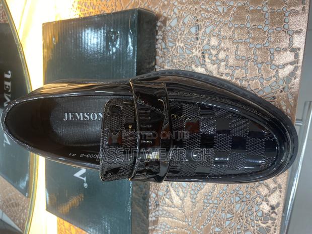 Kids Black Shoe · Photo 2
