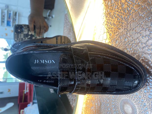Kids Black Shoe · Photo 3