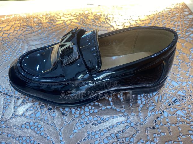 Kids Black Shoe · Photo 4