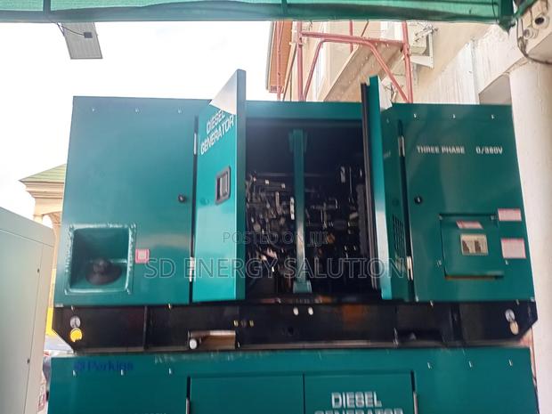 Powermax Generator Perkins · Photo 1