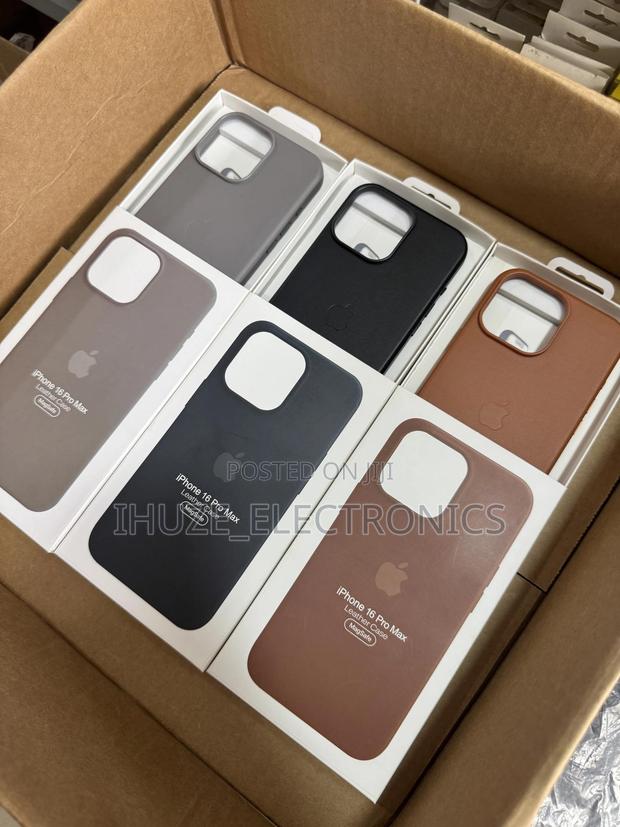 Genuine Leather Case (Magsafe) for iPhone 16pro Max · Photo 1