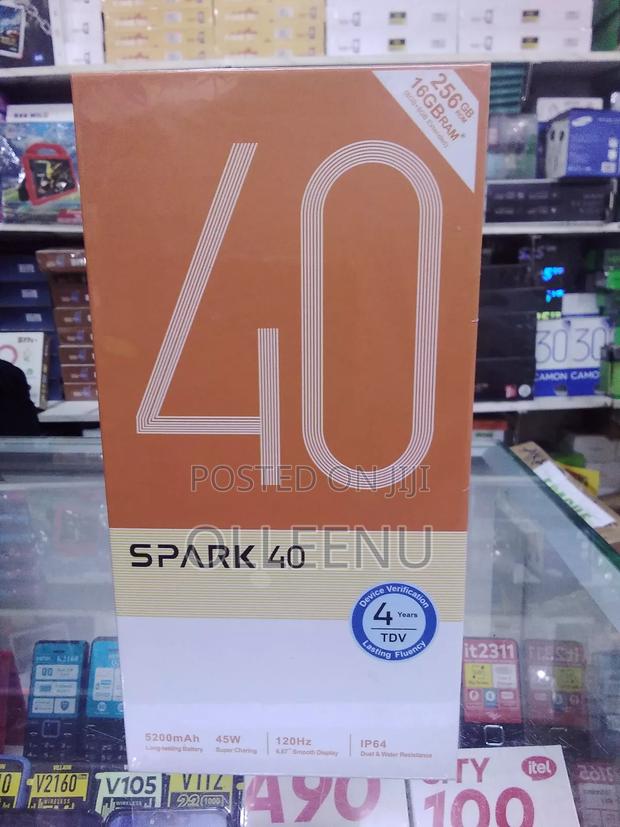 New Tecno Spark 40 Pro 256 GB · Photo 2