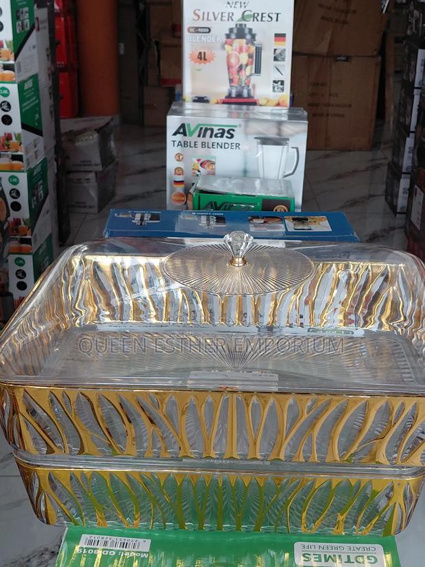Plastic Tray With Cover · Photo 1