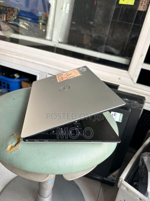 Laptop Dell XPS 13 16GB Intel Core I7 SSD 256GB · Photo 1