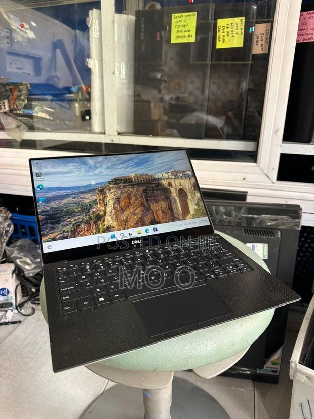 Laptop Dell XPS 13 16GB Intel Core I7 SSD 256GB · Photo 2