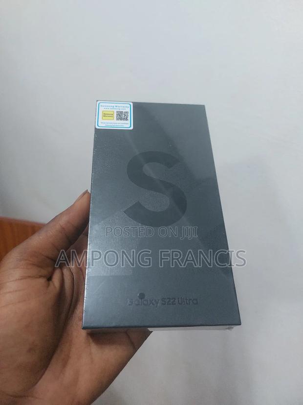 New Samsung Galaxy S22 Ultra 5G 128 GB Black · Photo 1
