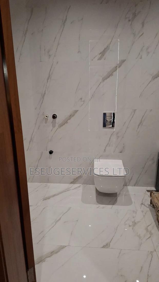 Stay-in Cleaning · Photo 2