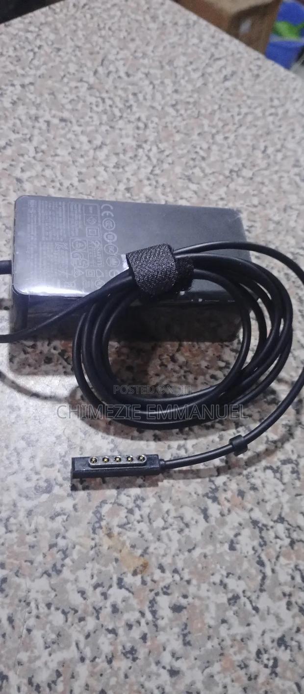Microsoft Surface Adapter Pro 1 and 2 12v3.6 · Photo 1