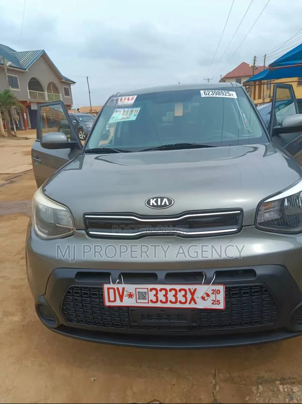 Kia Soul 4dr Wagon (1.6L 4cyl 6A) 2015 Gray · Photo 2