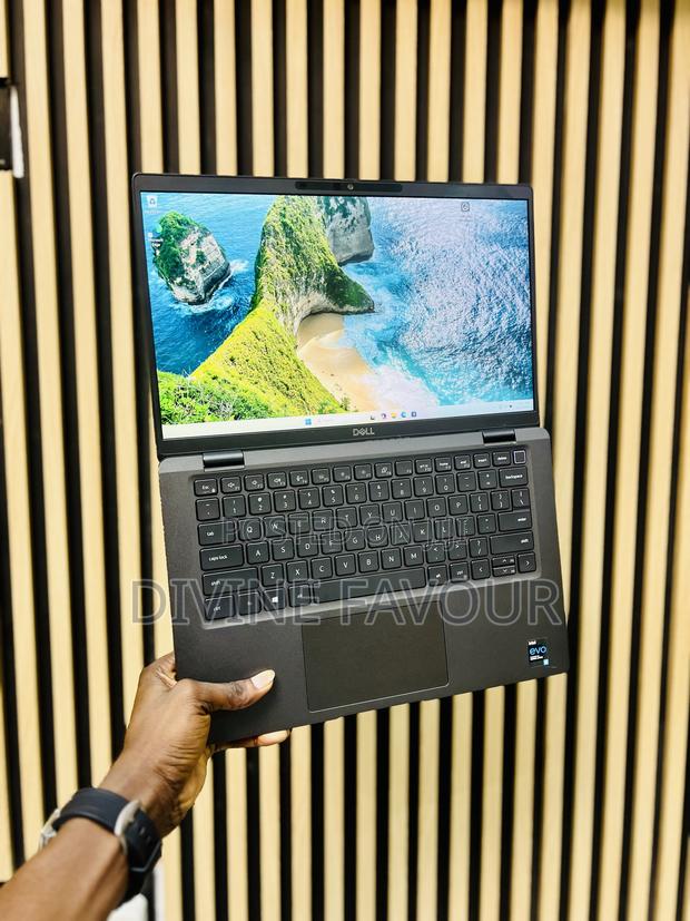 Laptop Dell Latitude 7420 16GB Intel Core i5 SSD 256GB · Photo 3