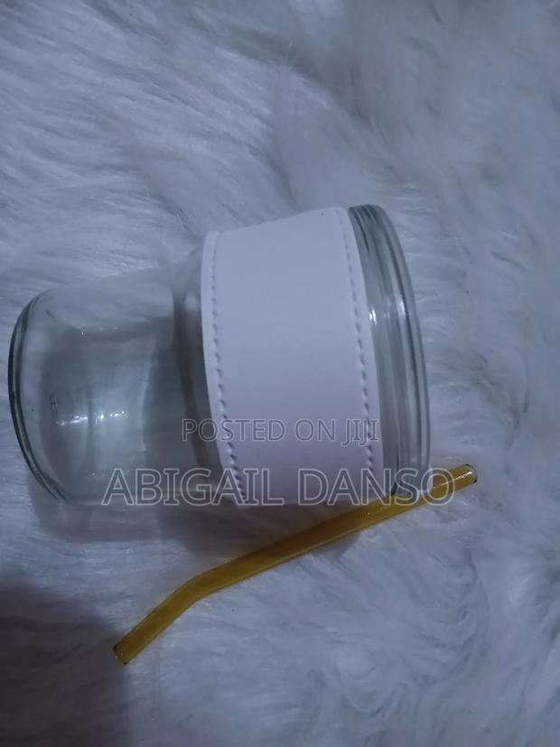 Glass With Straw Available · Photo 2