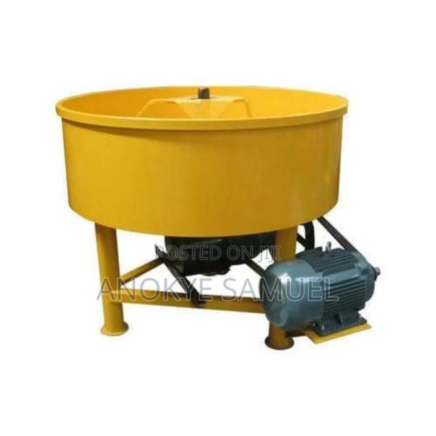 1 Bag of Cement Concrete Pan Mixer · Photo 1