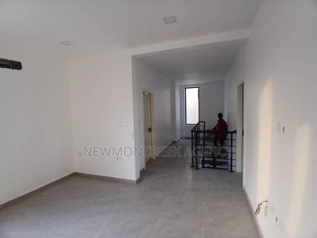 3bdrm Duplex in Adenta Estates, SDA Area for sale · Photo 8