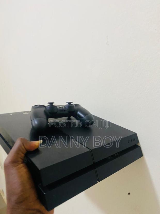 Jailbreak Ps4 Standard With 16games for Sale · Photo 2