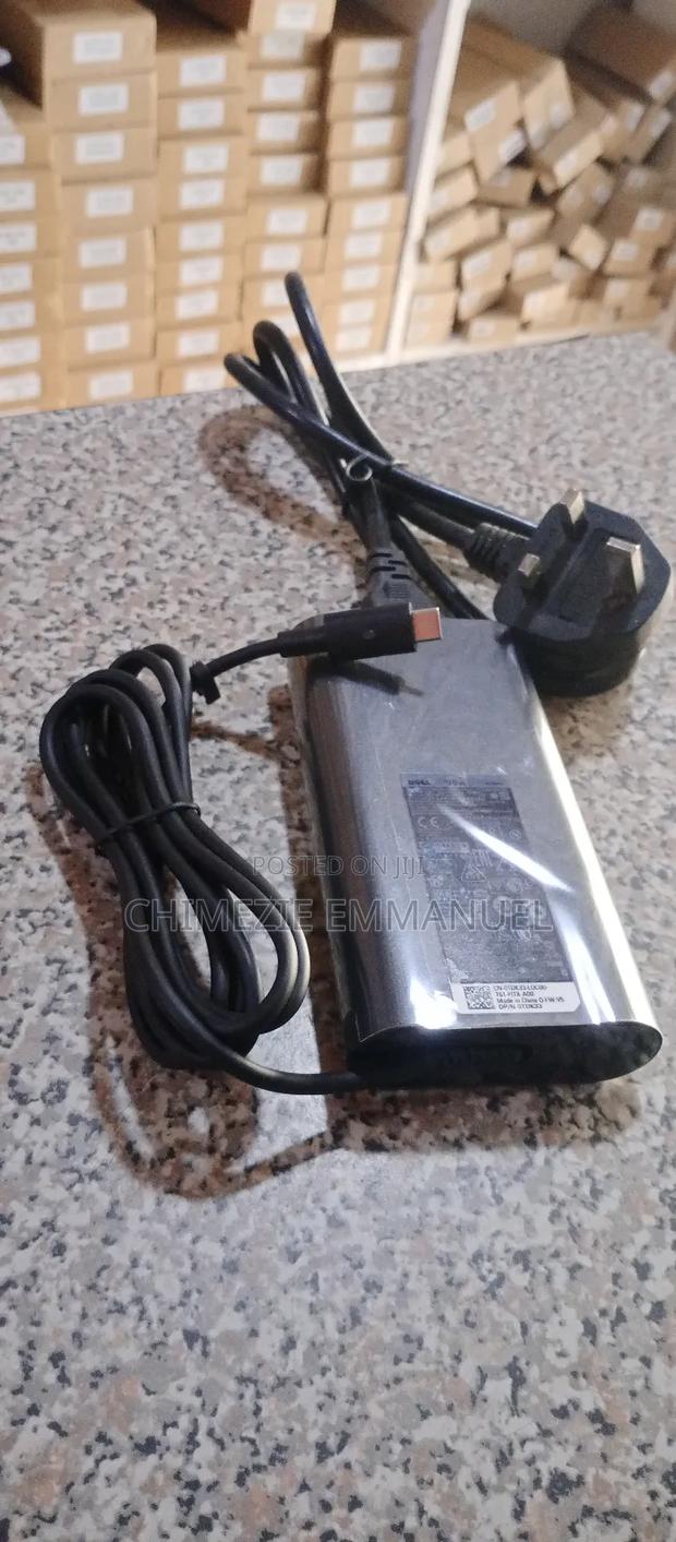 Hp Type C Adapter 20v4.5 /15v3 /12v3 2 /9v2 / 5v2 90wat · Photo 1