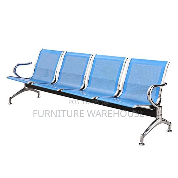 Four in One Waiting Chair · Photo 1