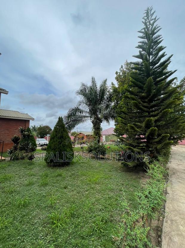 Furnished 6bdrm House in Pokuase Leisure for sale · Photo 8