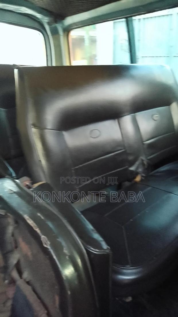Toyota HiAce 2008 Grey · Photo 8