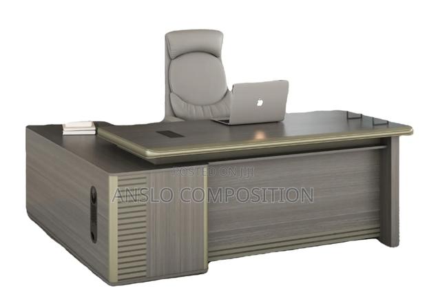 1.8m Directors L-Shape Table · Photo 1