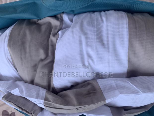 7-Piece 300tc Pure Cotton Solid & Waffle Design King Size Duvet Set · Photo 3