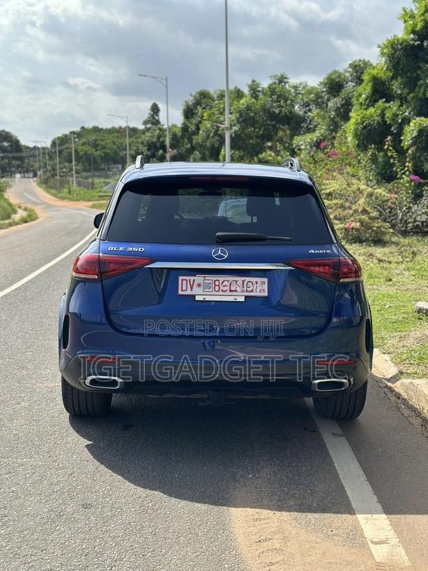 Mercedes-Benz GLE-Class GLE 350 4MATIC 2020 Blue · Photo 3