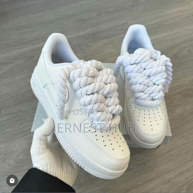 Airforce One Big Lace · Photo 2