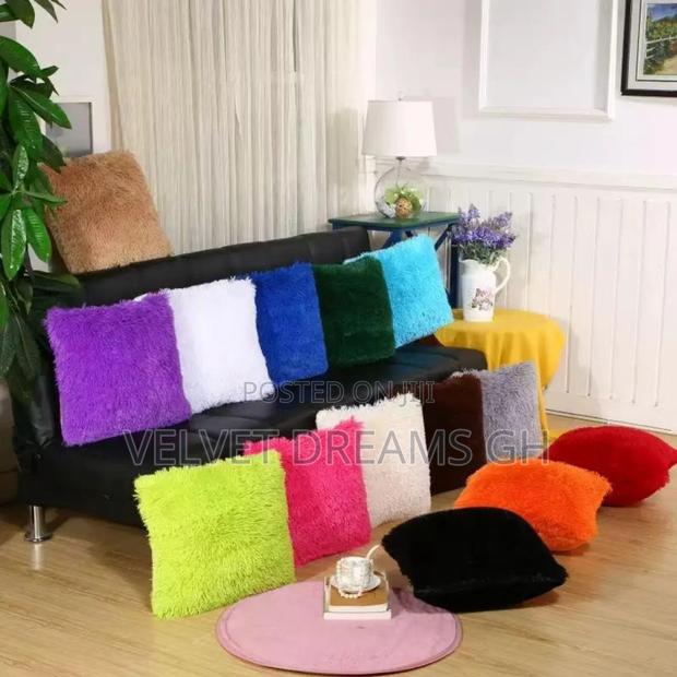 Beautiful Decorative Pillow Pair Comfort Style · Photo 2