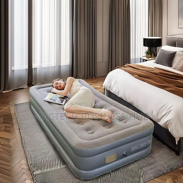 Self Inflated Air Bed-Single · Photo 1