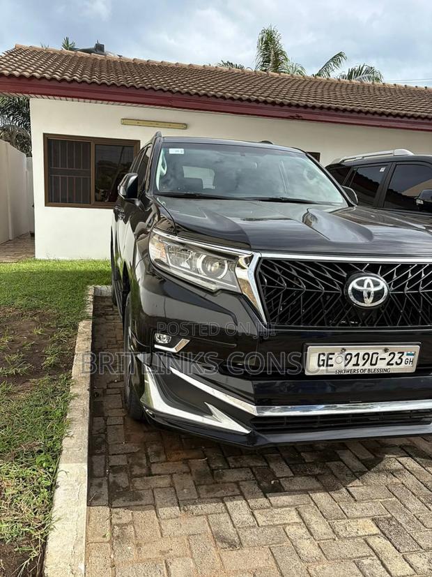 Executive Toyota Land Cruiser Prado Available for Rentals! · Photo 4